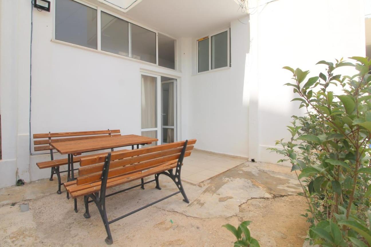 Hostel K13 Sarande Exterior photo