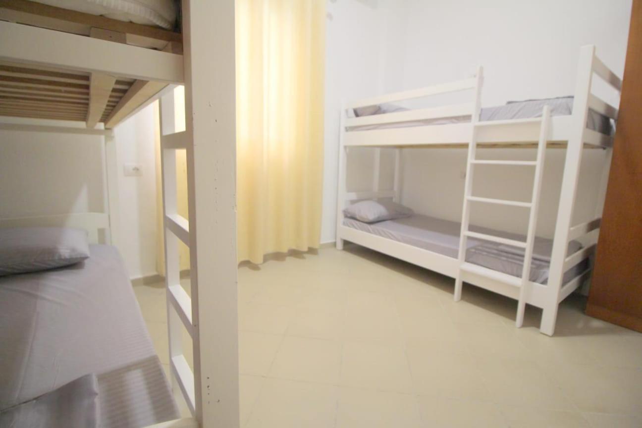 Hostel K13 Sarande Exterior photo